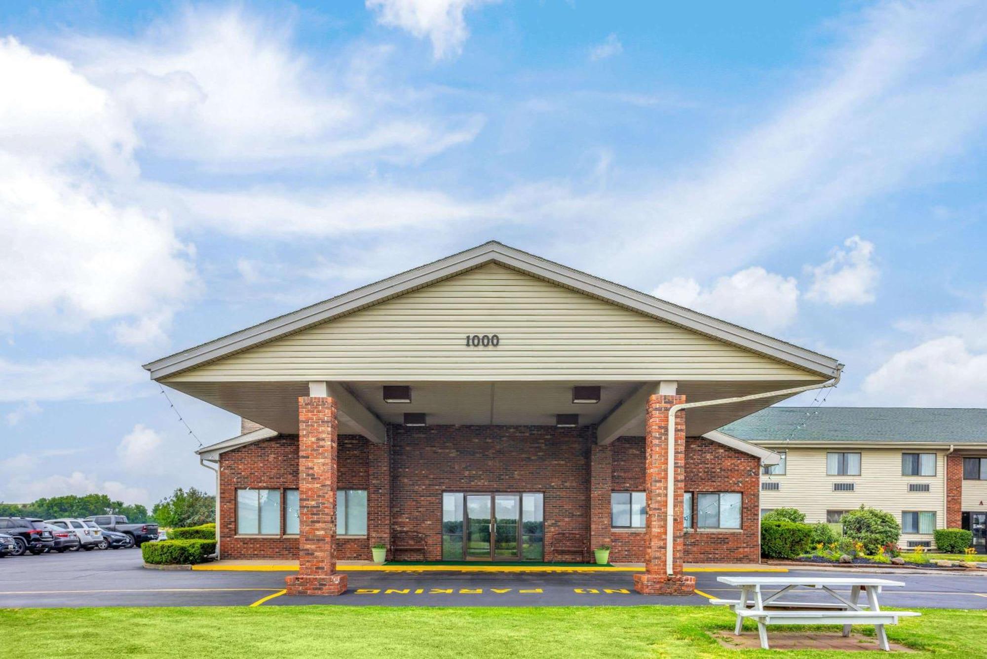 Super 8 By Wyndham Henrietta/Rochester Area Exterior foto
